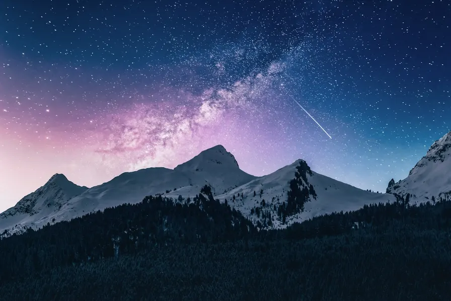 Chasing Norway’s northern lights without freezing your plans